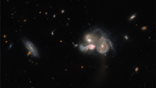 Hubble Space Telescope observes collision of three galaxies in the constellation Ursa Major